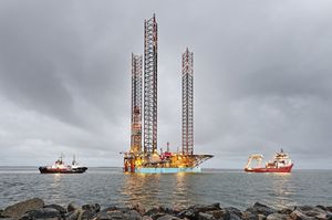 010_small-size_Rig-move_Giant_Port-Esbjerg_sep19_CHO.JPG